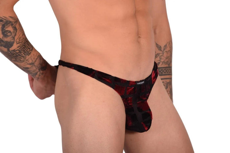 XL WOJOER  Thongs Black & Red 321B57 2