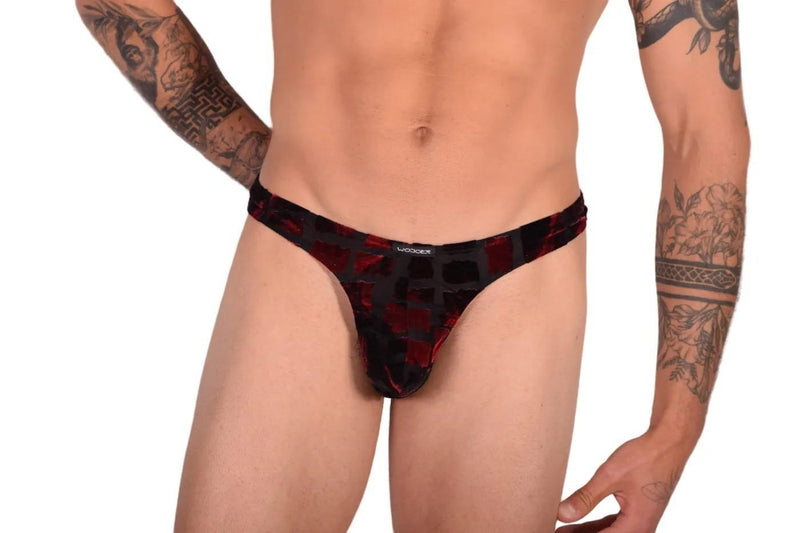XL WOJOER  Thongs Black & Red 321B57 2