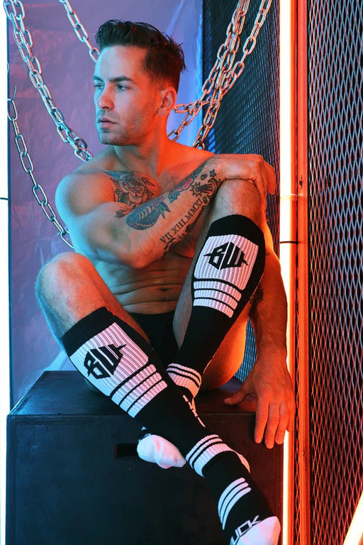 BREEDWELL Socks Hypnotix Knee High Long Socks Black2