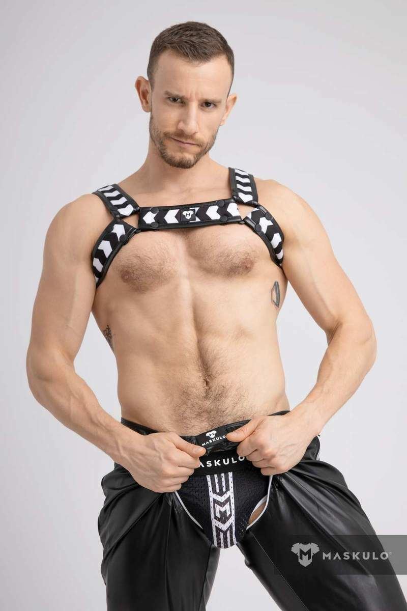 MASKULO Mesh Briefs Classic Brief Style Breathable White BR074-80 13 - SexyMenUnderwear.com